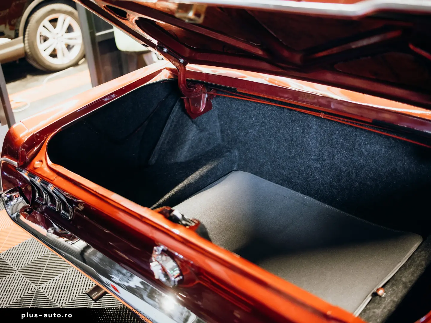 1968 Ford Mustang Hardtop coupe - complet restaurat