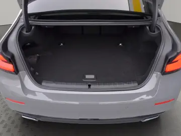 BMW 520 e LEDER GRA AHK LASER HIFI R.KAMERA LEDER