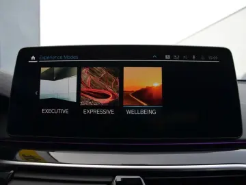 BMW 520 e LEDER GRA AHK LASER HIFI R.KAMERA LEDER