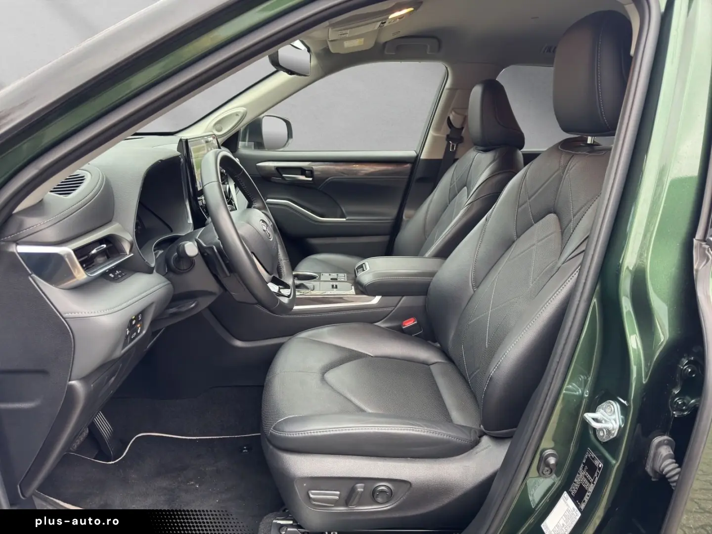 TOYOTA Highlander Hybrid Luxury 7 Locuri