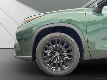 TOYOTA Highlander Hybrid Luxury 7 Locuri