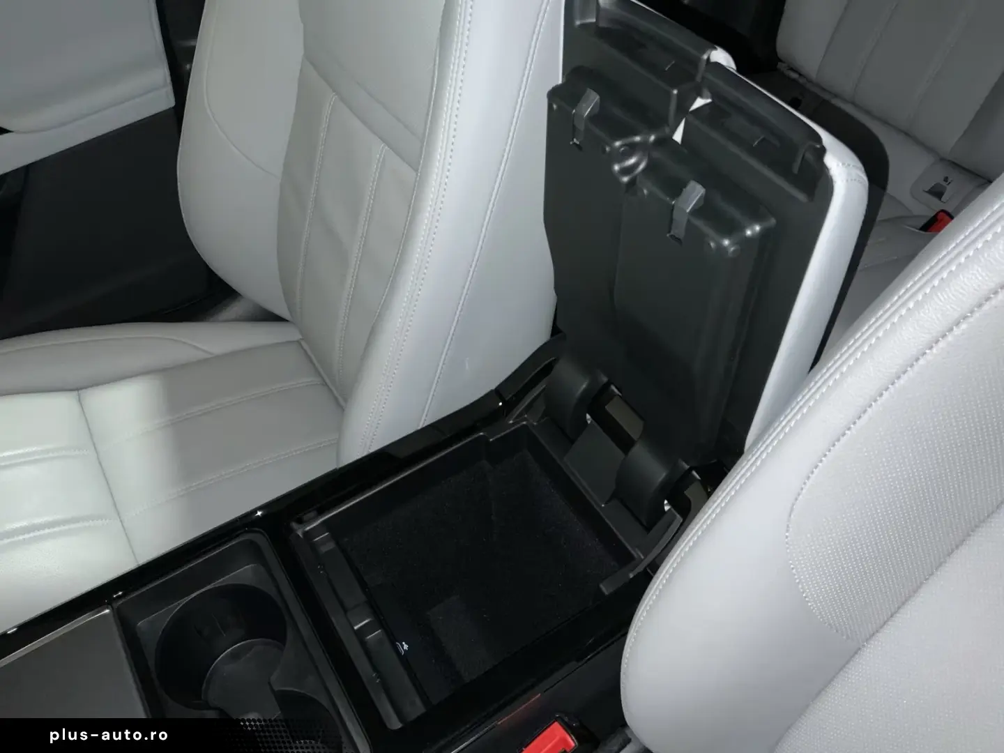 Land Rover Range Rover EvoqueP270e Hybrid S Hybrid   Pano