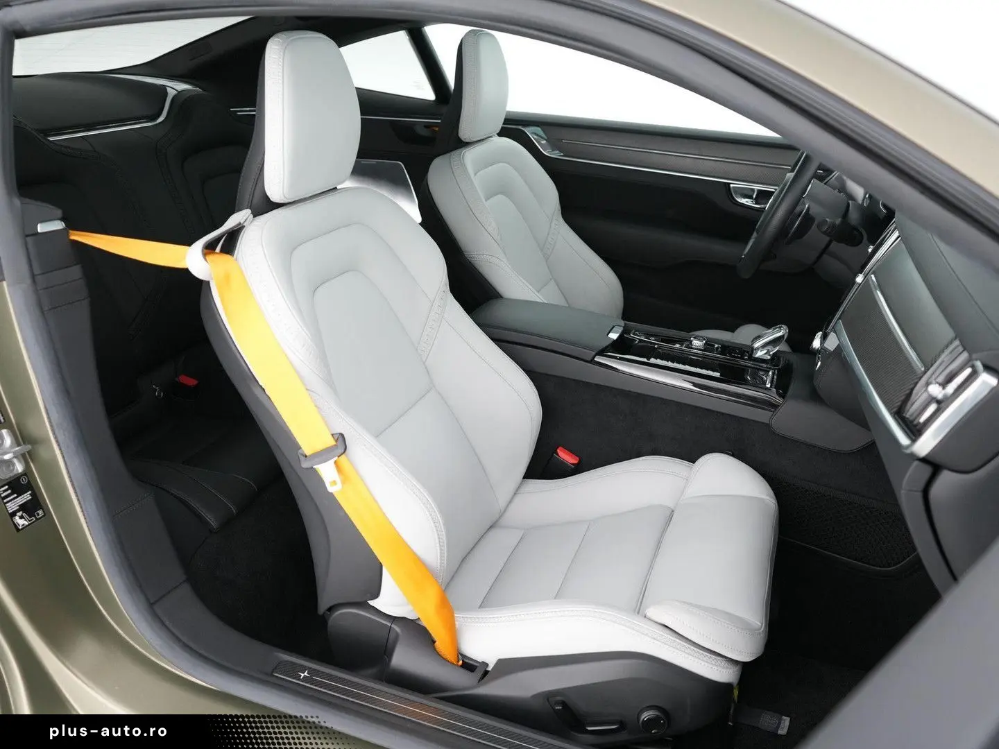 POLESTAR 1 2.0 Plug in Hybrid 609 CP 1000 Nm