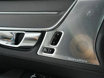 POLESTAR 1 2.0 Plug in Hybrid 609 CP 1000 Nm