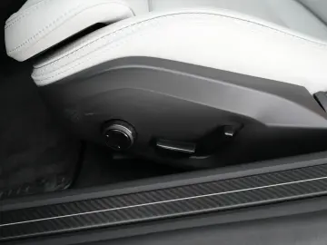 POLESTAR 1 2.0 Plug in Hybrid 609 CP 1000 Nm