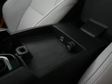 POLESTAR 1 2.0 Plug in Hybrid 609 CP 1000 Nm