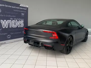 Polestar 1 – 1 din 1.500  609 CP   1.000 Nm