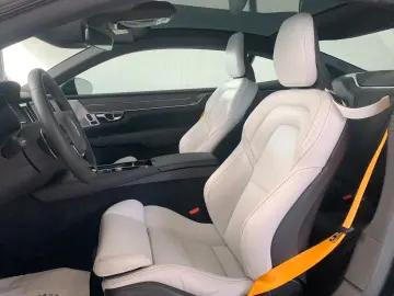 Polestar 1 – 1 din 1.500  609 CP   1.000 Nm