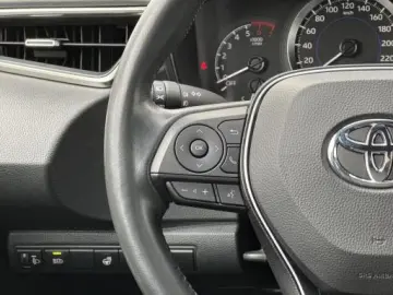 Toyota Corolla 1.8 Hybrid Comfort Business-Paket