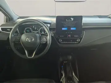 Toyota Corolla Hybrid Business Edition
