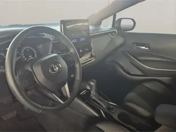 Toyota Corolla Hybrid Business Edition