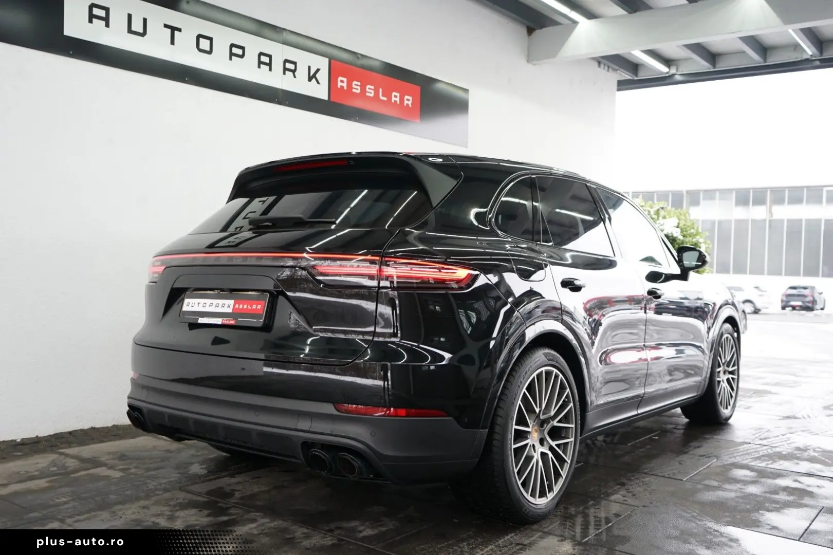 PORSCHE Cayenne Platinum Edition PDCC Sitzklima AHK MEGA