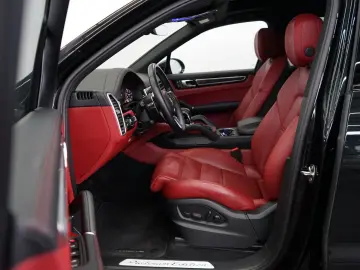 PORSCHE Cayenne Platinum Edition PDCC Sitzklima AHK MEGA