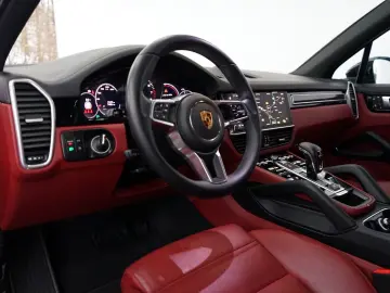 PORSCHE Cayenne Platinum Edition PDCC Sitzklima AHK MEGA