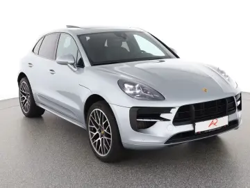 PORSCHE Macan S 3.0