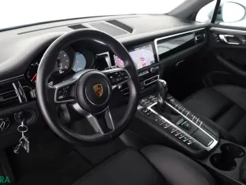 PORSCHE Macan S 3.0