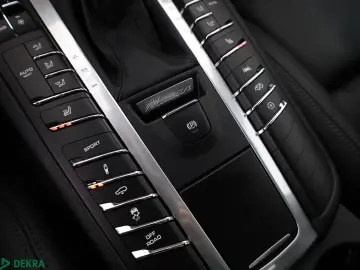 PORSCHE Macan S 3.0