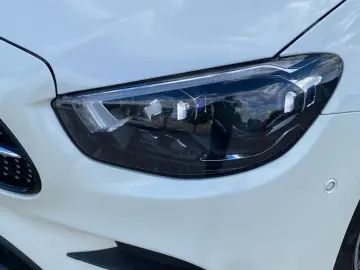 MERCEDES-BENZ E400d AMG 4M_Distronic_HuD_Airmatic_36&hellip;