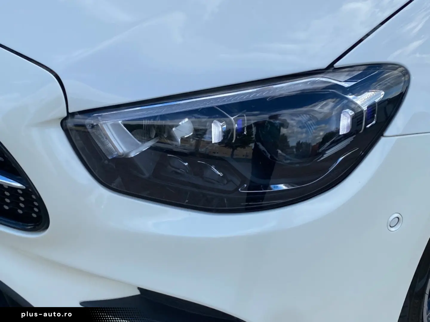 MERCEDES-BENZ E400d AMG 4M_Distronic_HuD_Airmatic_36&hellip;