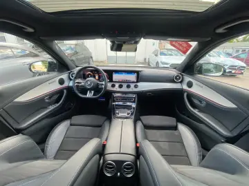 MERCEDES-BENZ E400d AMG 4M_Distronic_HuD_Airmatic_36&hellip;