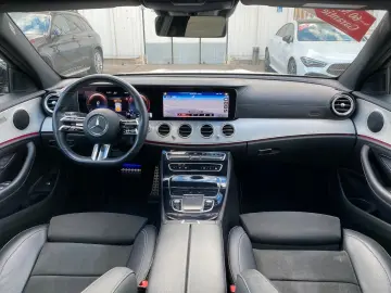 MERCEDES-BENZ E400d AMG 4M_Distronic_HuD_Airmatic_36&hellip;