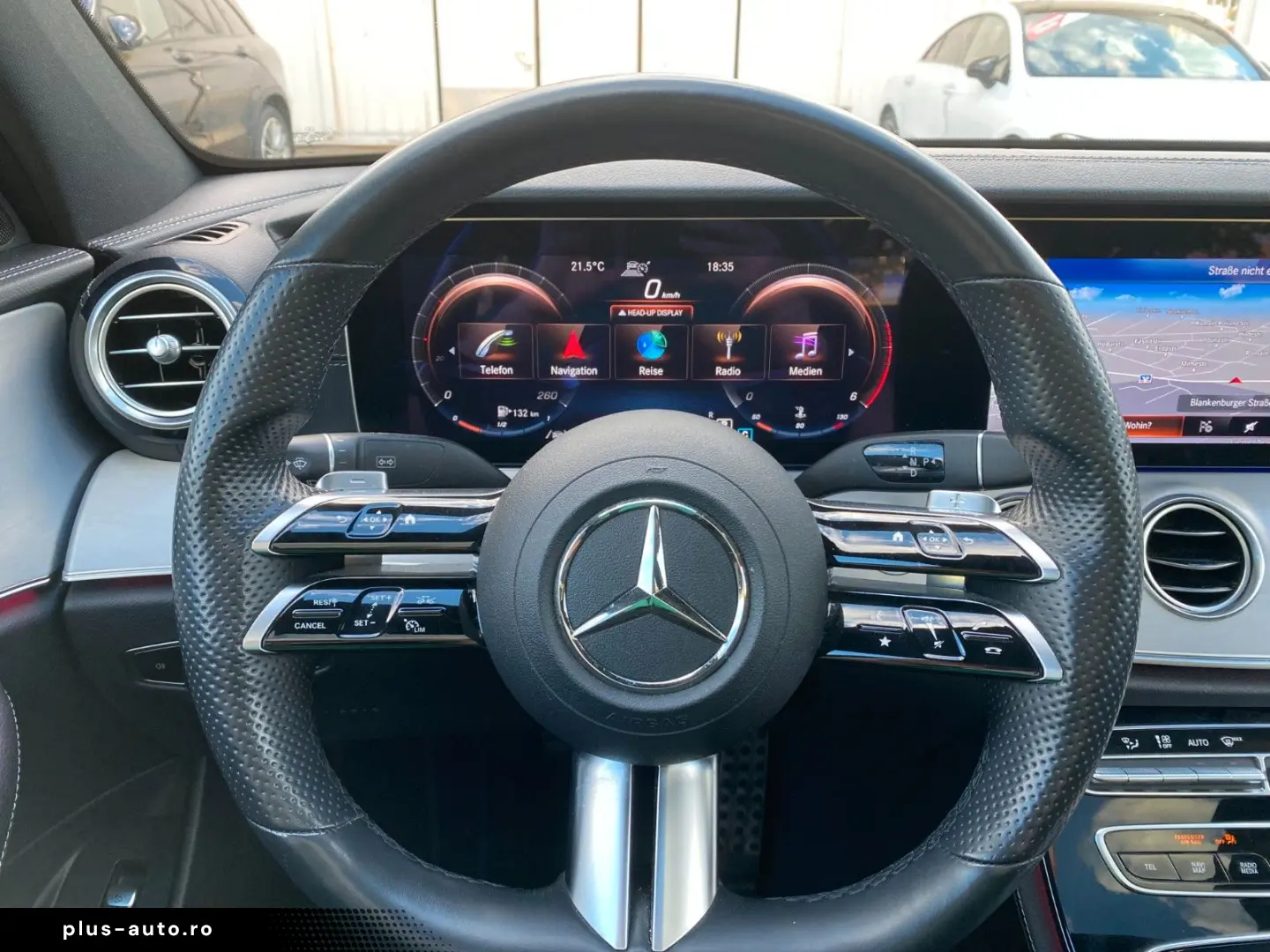 MERCEDES-BENZ E400d AMG 4M_Distronic_HuD_Airmatic_36&hellip;