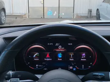 MERCEDES-BENZ E400d AMG 4M_Distronic_HuD_Airmatic_36&hellip;