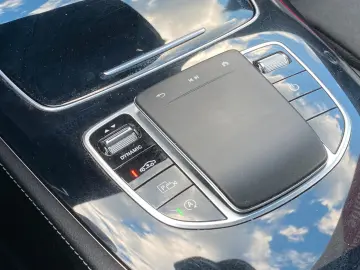 MERCEDES-BENZ E400d AMG 4M_Distronic_HuD_Airmatic_36&hellip;