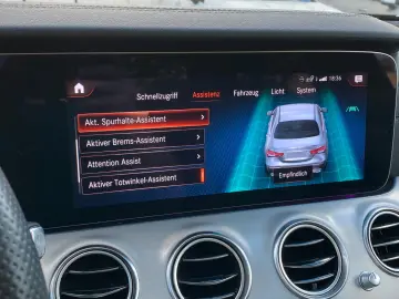 MERCEDES-BENZ E400d AMG 4M_Distronic_HuD_Airmatic_36&hellip;
