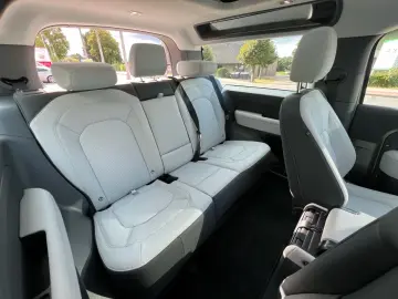 Land Rover DefenderDEFENDER 90 X-DYNAMIC SE PANO