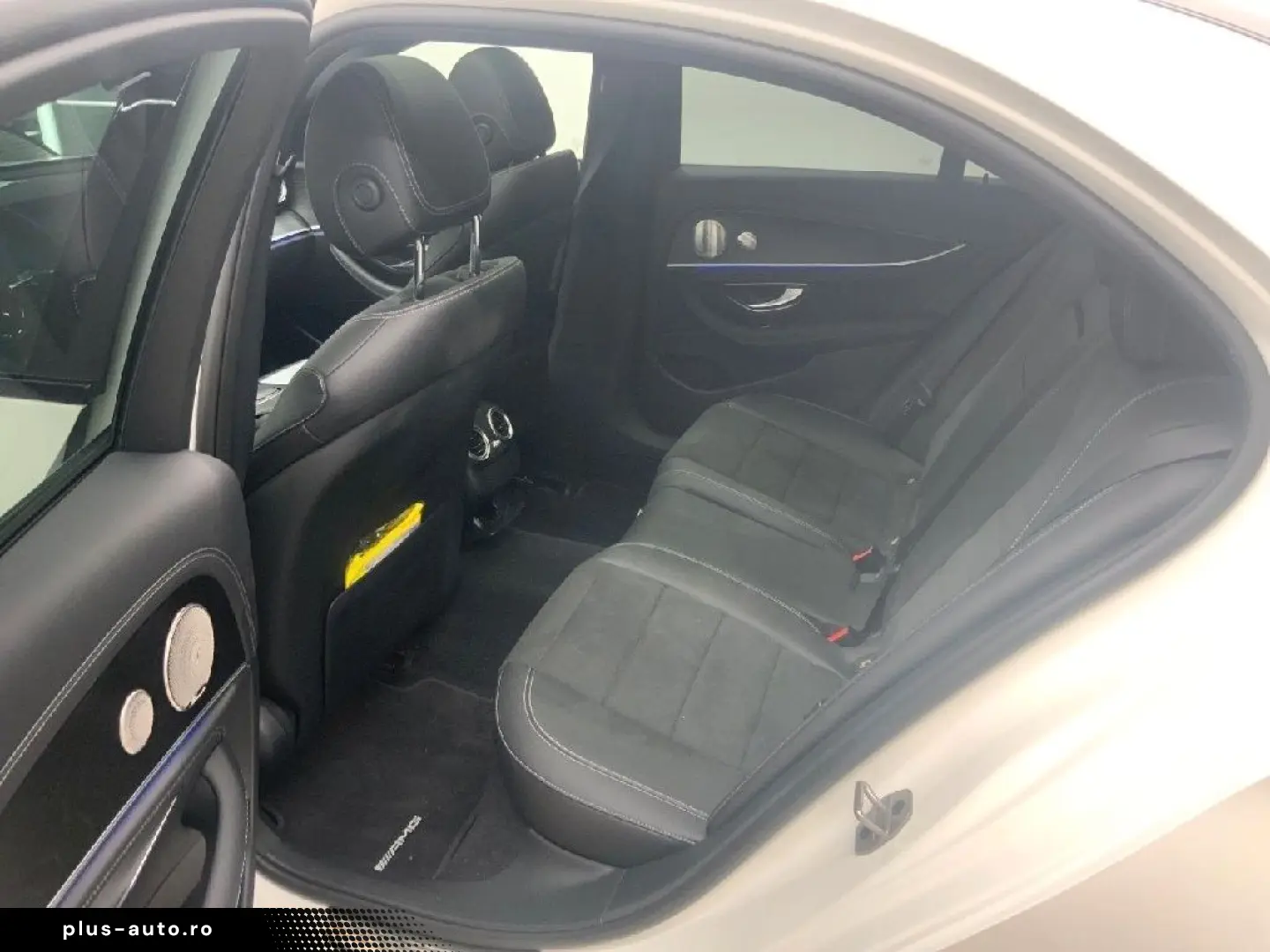 MERCEDES-BENZ E 300 de 4Matic AMG Pano ACC Burm 360Kam Volll