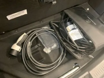 MERCEDES-BENZ E 300 de 4Matic AMG Pano ACC Burm 360Kam Volll