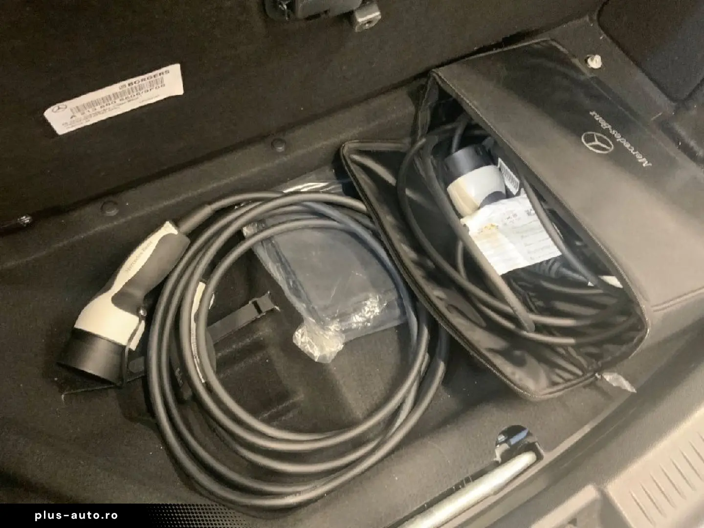 MERCEDES-BENZ E 300 de 4Matic AMG Pano ACC Burm 360Kam Volll