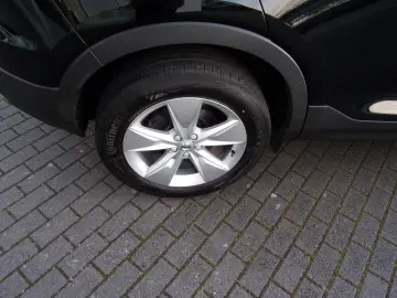 VOLVO XC 40 B3 Plus Bright 2WD Camera Keyless HarmanKardon