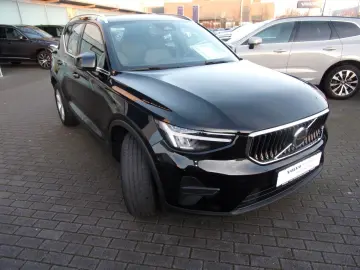 VOLVO XC 40 B3 Plus Bright 2WD Camera Keyless HarmanKardon