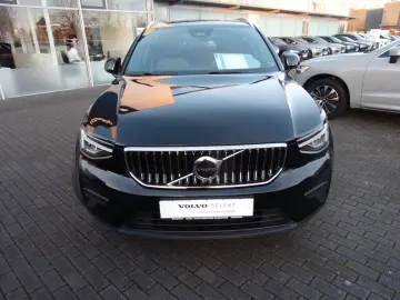 VOLVO XC 40 B3 Plus Bright 2WD Camera Keyless HarmanKardon