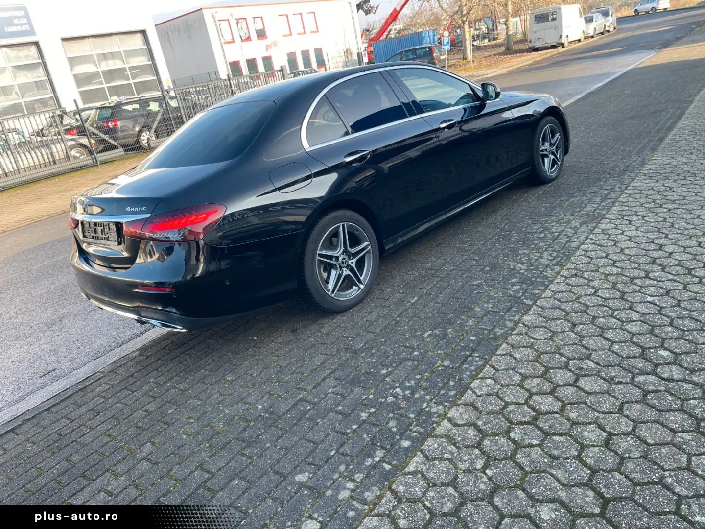 MERCEDES-BENZ E 220 d 4Matic AMG Pano Leder LED Navi Kamera