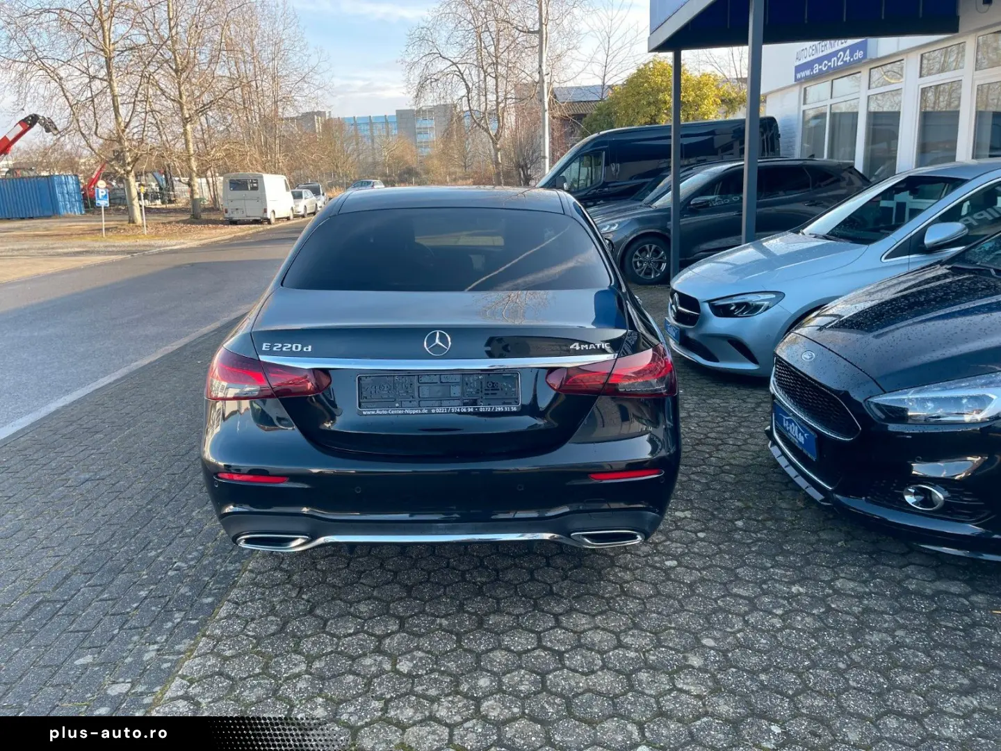 MERCEDES-BENZ E 220 d 4Matic AMG Pano Leder LED Navi Kamera