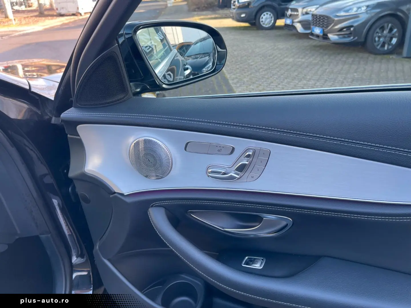 MERCEDES-BENZ E 220 d 4Matic AMG Pano Leder LED Navi Kamera