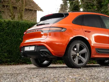 PORSCHE Macan 265PS