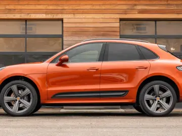 PORSCHE Macan 265PS