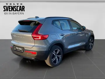VOLVO XC40 B3 Plus Dark 2WD Camera Keyless HarmanKardon