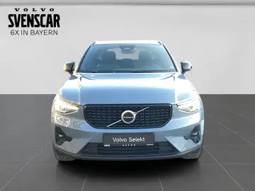 VOLVO XC40 B3 Plus Dark 2WD Camera Keyless HarmanKardon