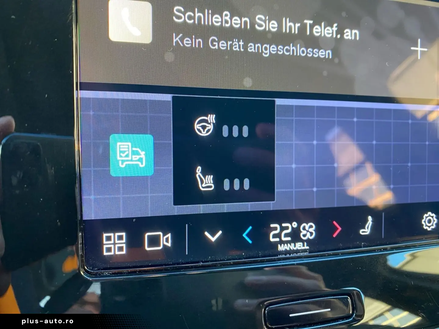 VOLVO XC40 B3 Plus Dark 2WD Camera Keyless HarmanKardon