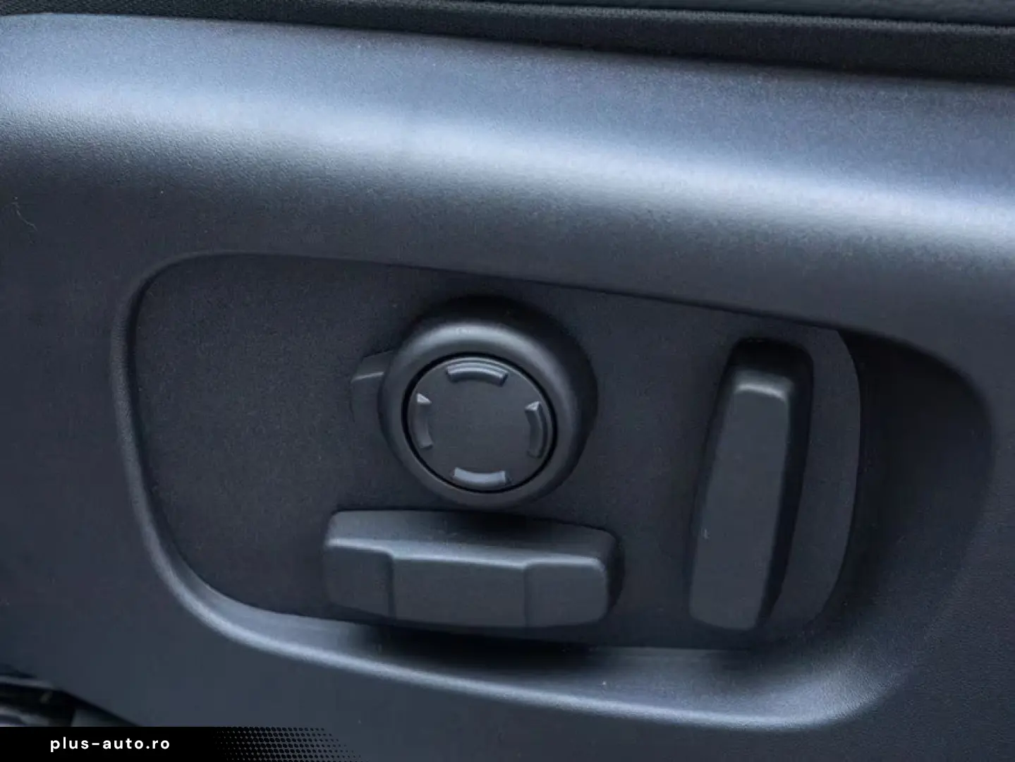 Land Rover Discovery D250 Dynamic SE