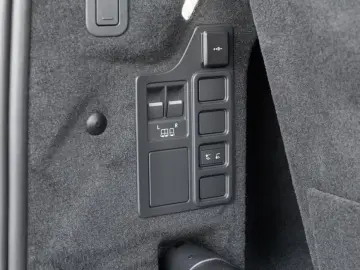 Land Rover Discovery D250 Dynamic SE