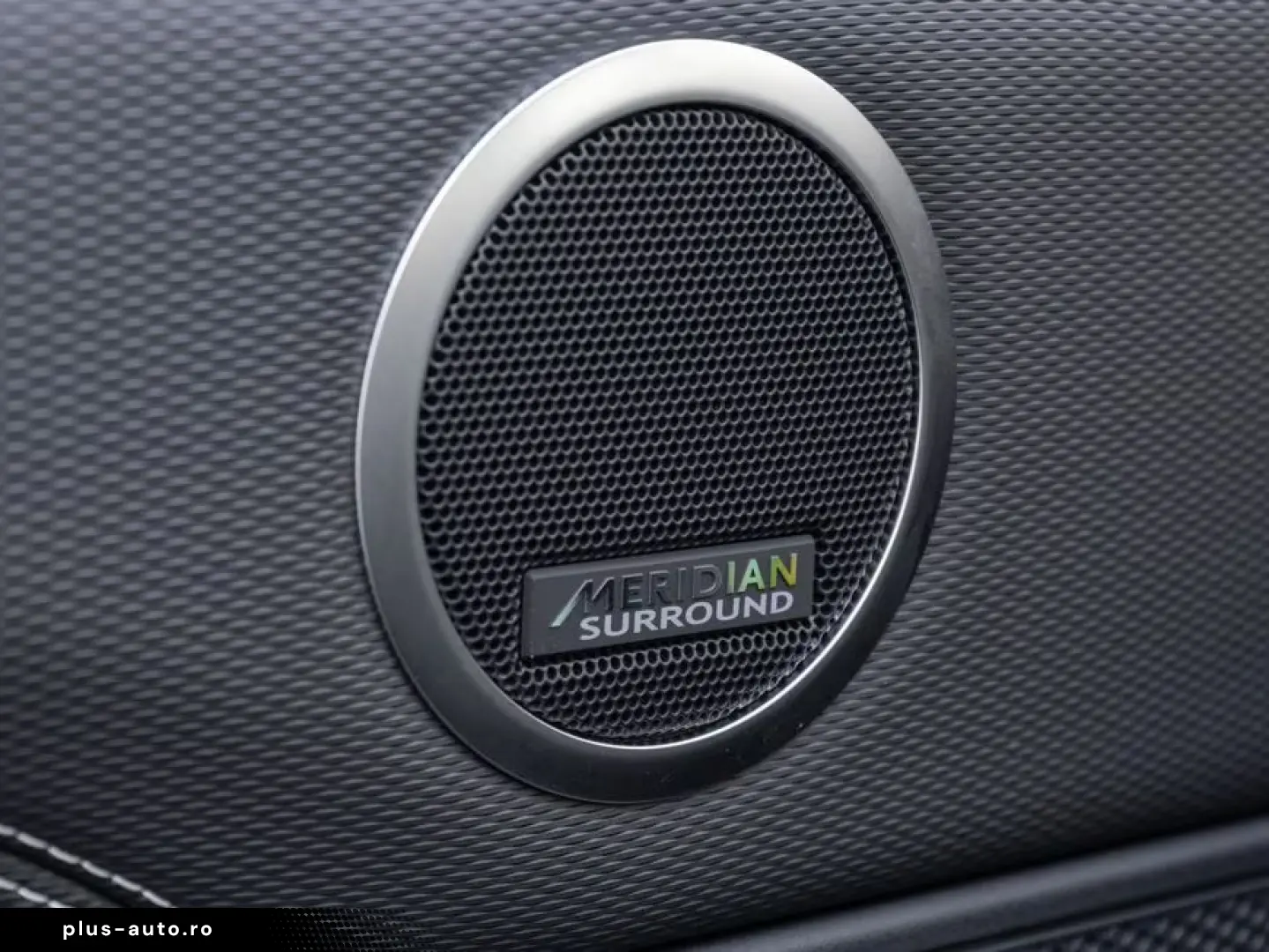 Land Rover Discovery D250 Dynamic SE