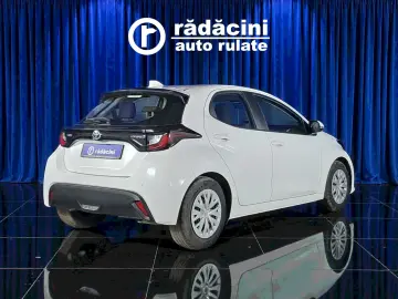 TOYOTA YARIS 1.5 HYBRID E-CVT 92CP 2022