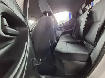 TOYOTA YARIS 1.5 HYBRID E-CVT 92CP 2022