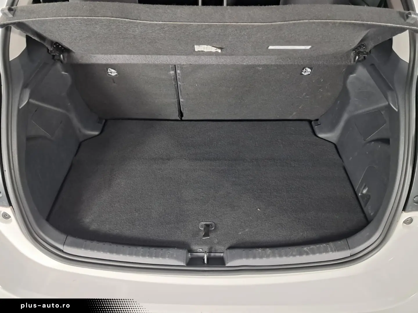 TOYOTA YARIS 1.5 HYBRID E-CVT 92CP 2022